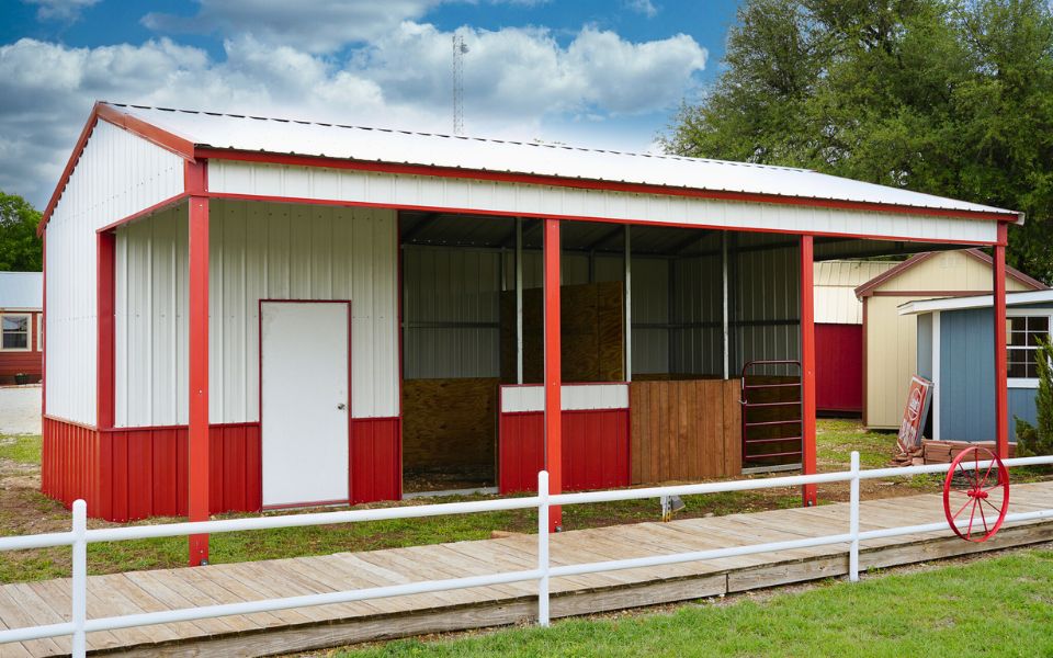 texas elite loafing shed red and white