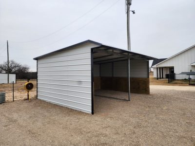 15x20x8 Loafing Shed - Image 4