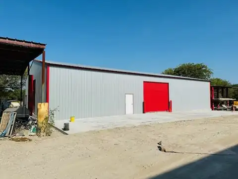50x80x14 Commercial Building - Image 4