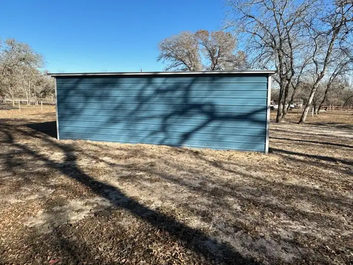 12x25x8 Loafing Shed - Image 3