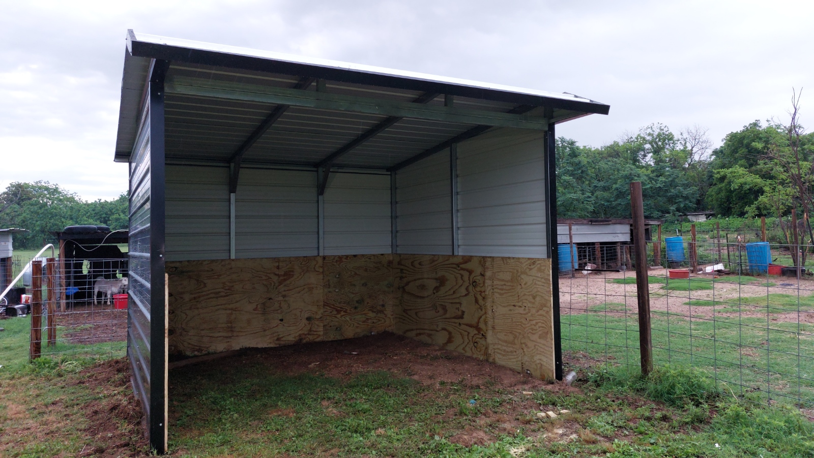 12x12x8 Loafing Shed - Leland's Metal Buildings | Metal Buildings for Sale